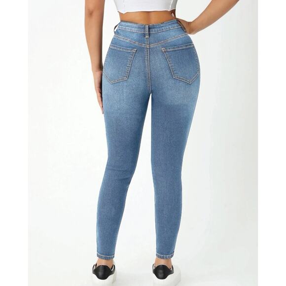 Petie High Waist Jeans - Picture 2 of 5